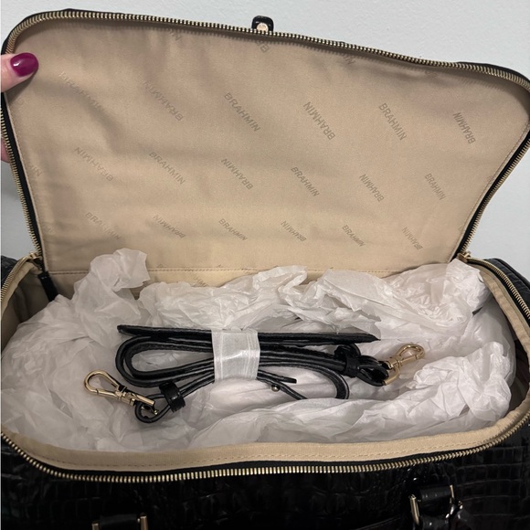 Brahmin Talulla Travel Bag Black Melbourne Discontinued Item New with Tags - Picture 4 of 6